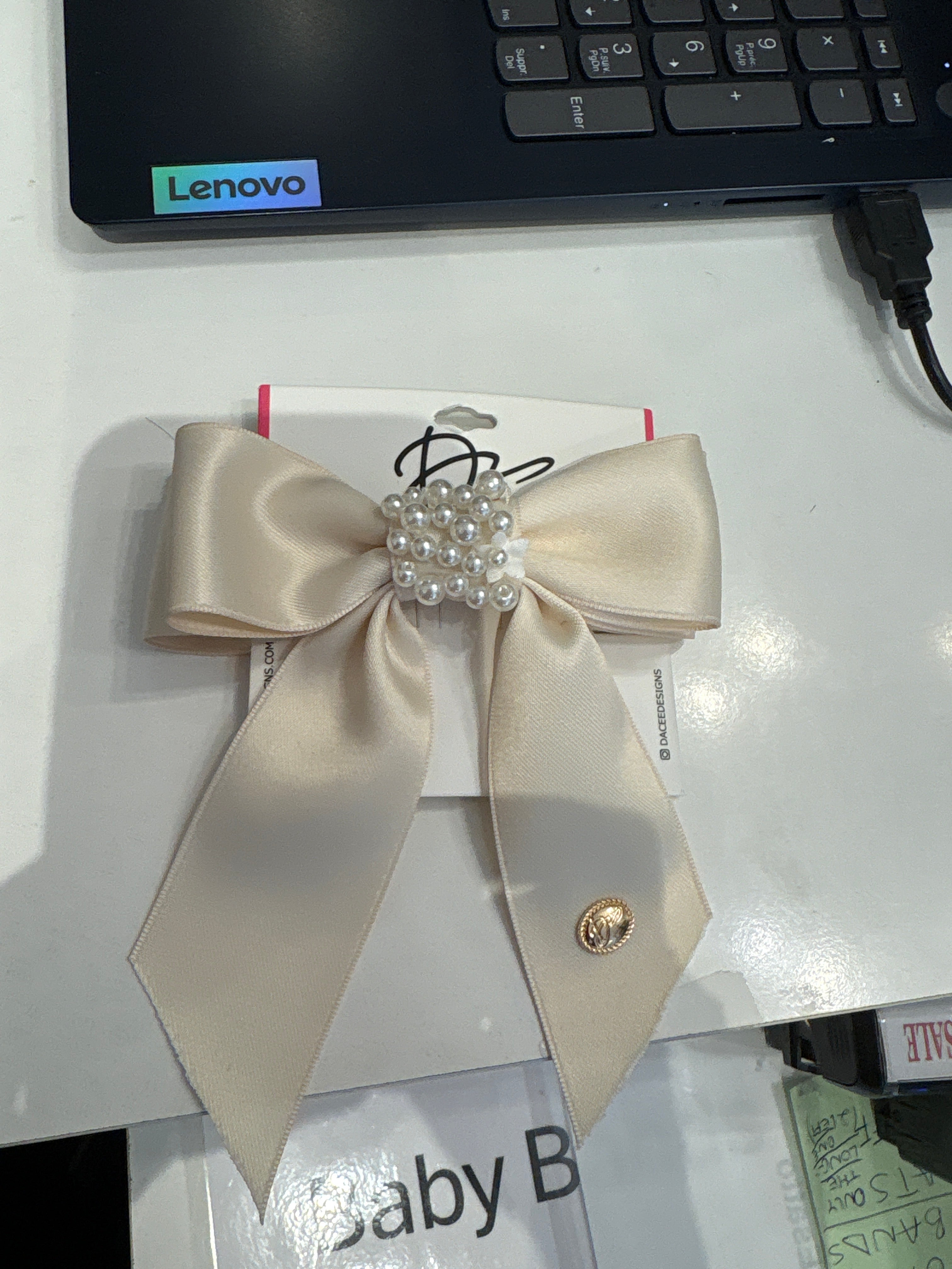 Dacee pearl/ rinestone medium Bow