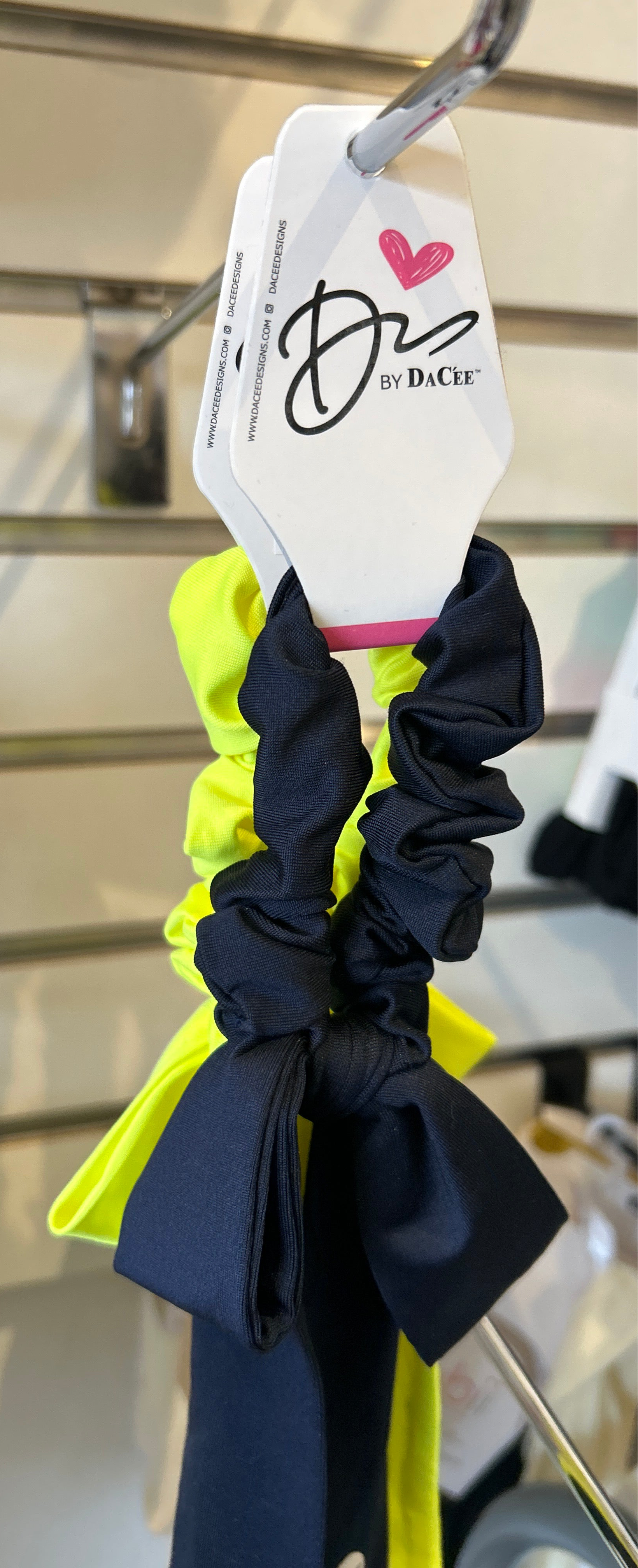Dacee scrunchie