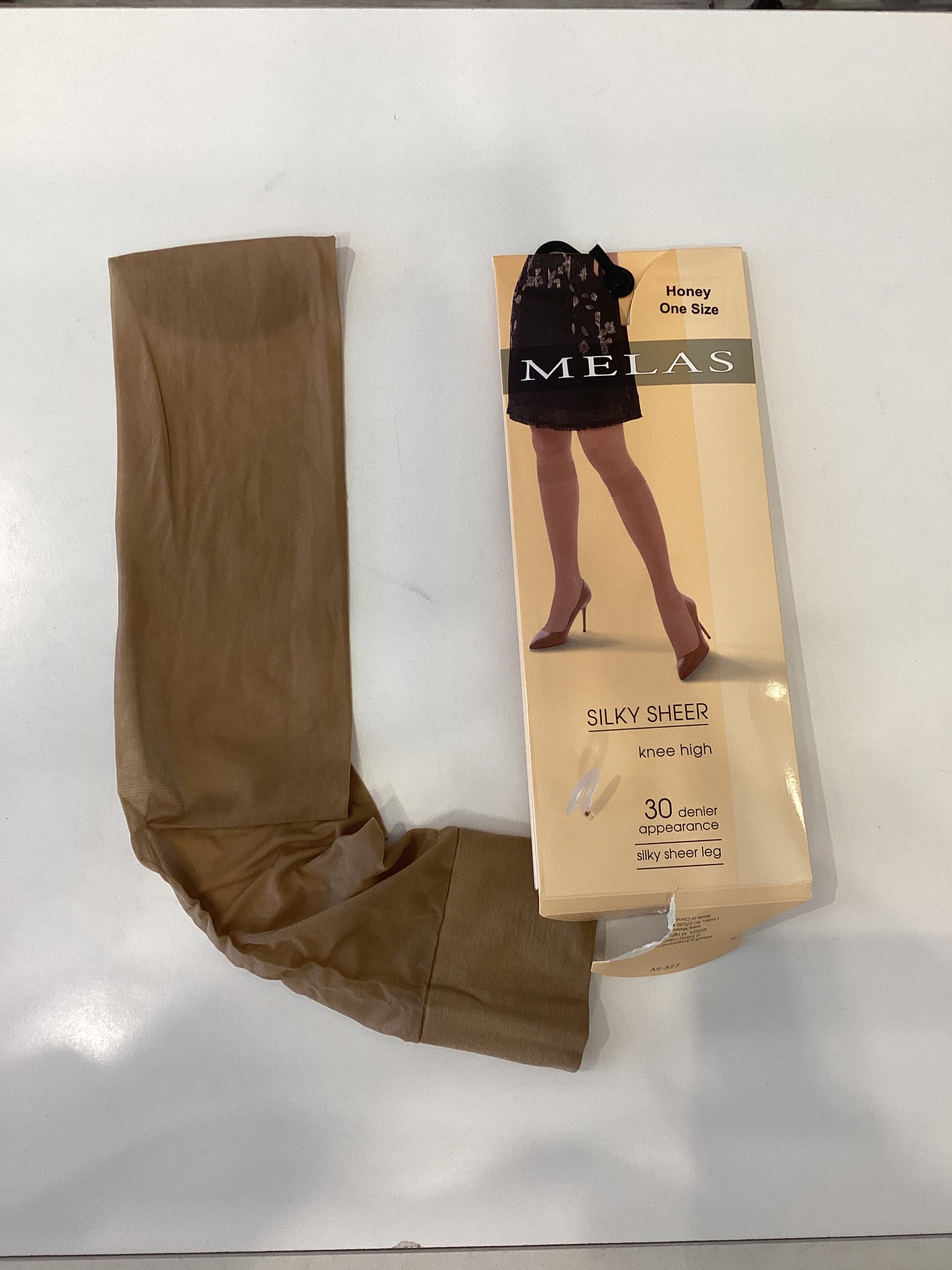 Melas Silky Sheer Knee Highs 30 Den